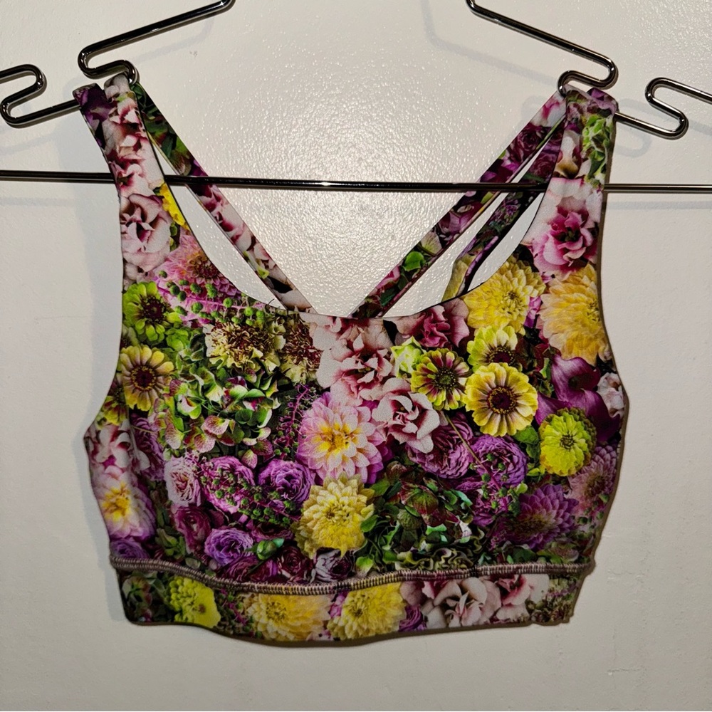 Lululemon Energy Bra *Nulux Inflorescent Multi Size 2